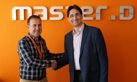 2019. Firma del acuerdo de colaboración Master.D y AGECO España